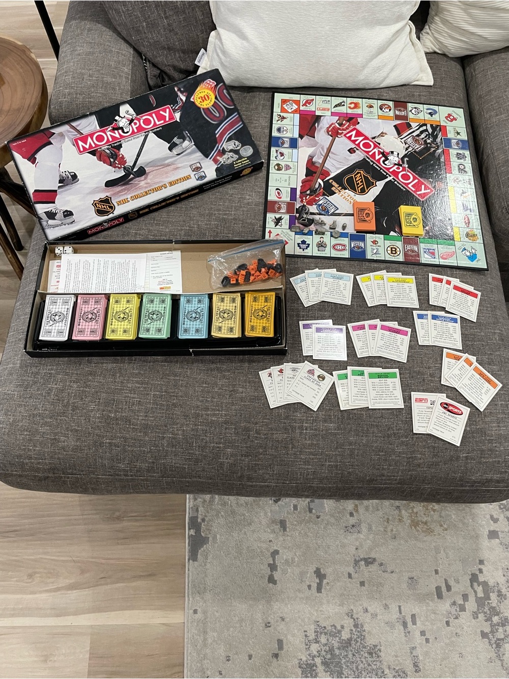 NHL Collector's Edition Monopoly Board Game